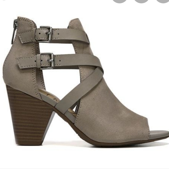 Libby Edelman Tan Open Toe Buckle Booties size 6.5 - Picture 10 of 10